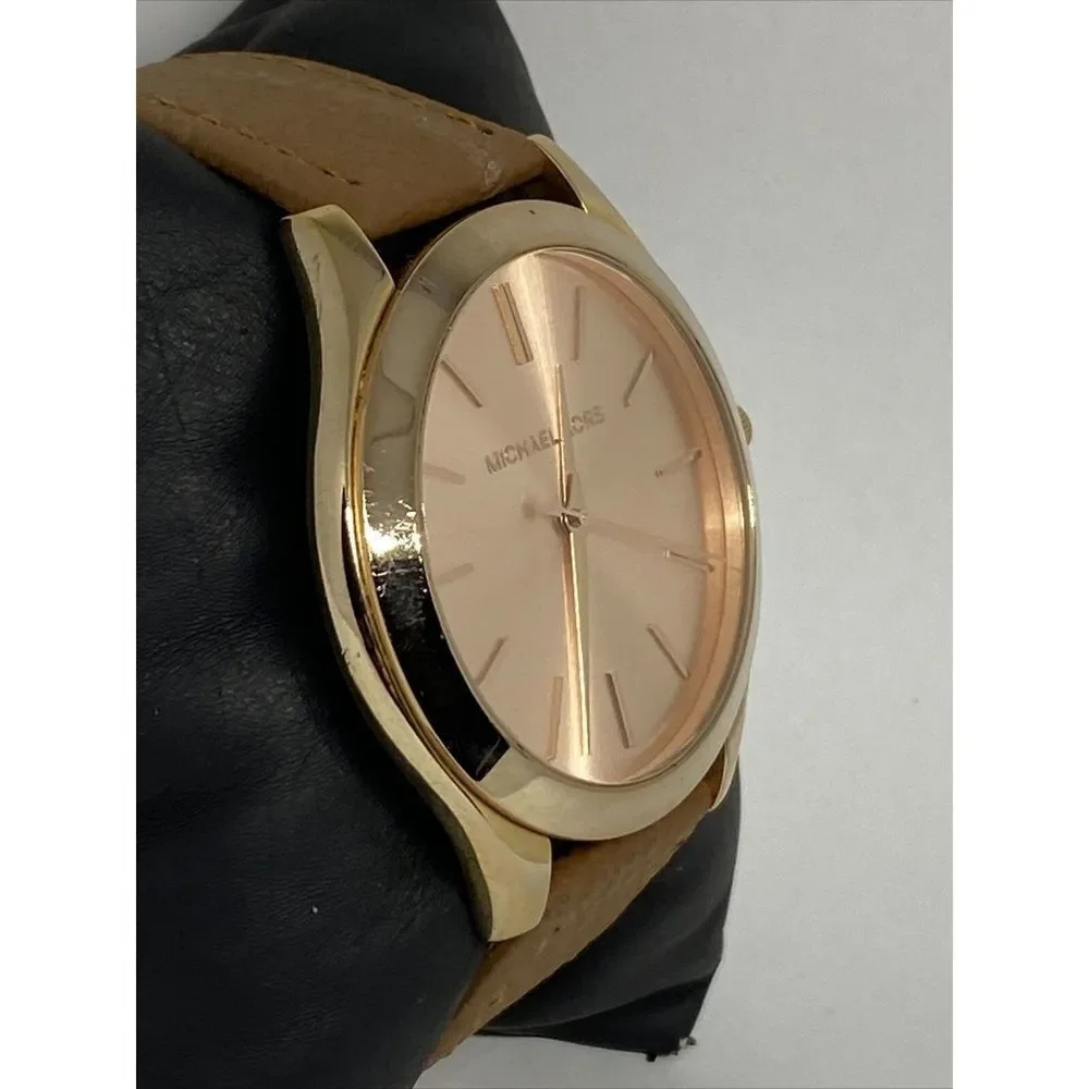 Michael Kors Runway MK3197 Unisex Brown Leather Analog Dial Quartz Watch EY315